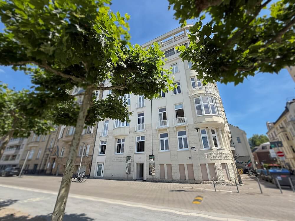 Neues Ocean Yachting Büro am Rathausufer in Düsseldorf