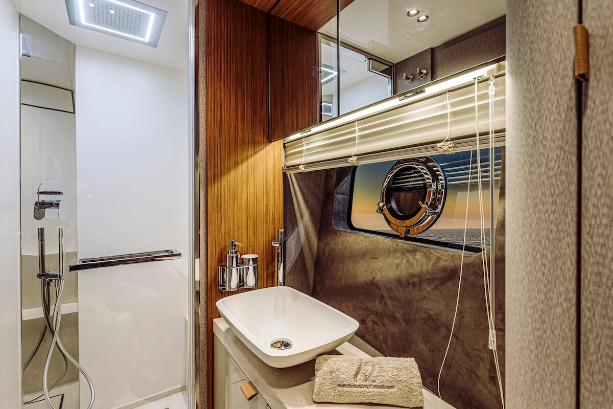 Cranchi Sessantadue 62 — Salon im Décor Amalfi