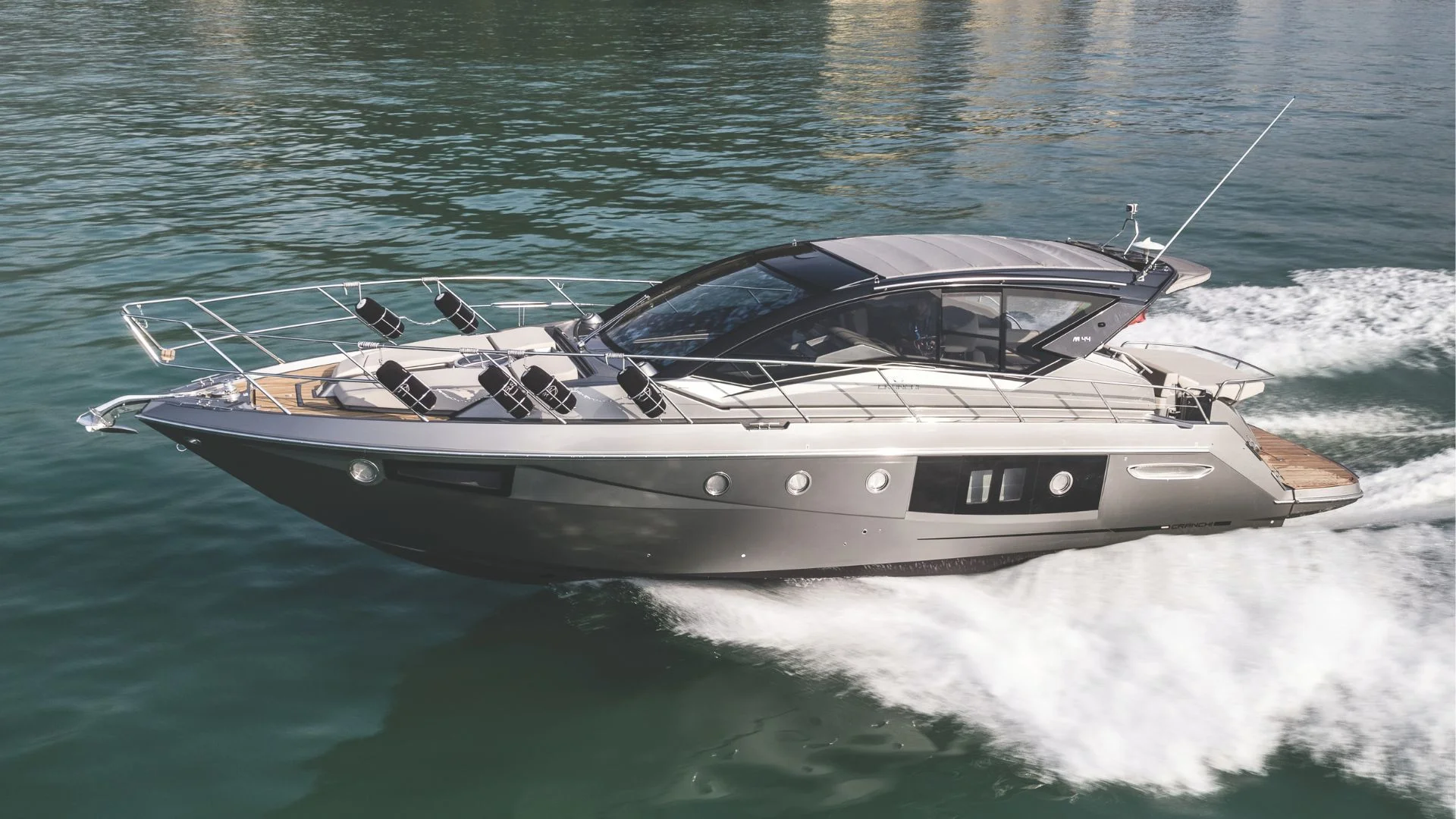 Hardtop-Yachten bei Ocean Yachting GmbH